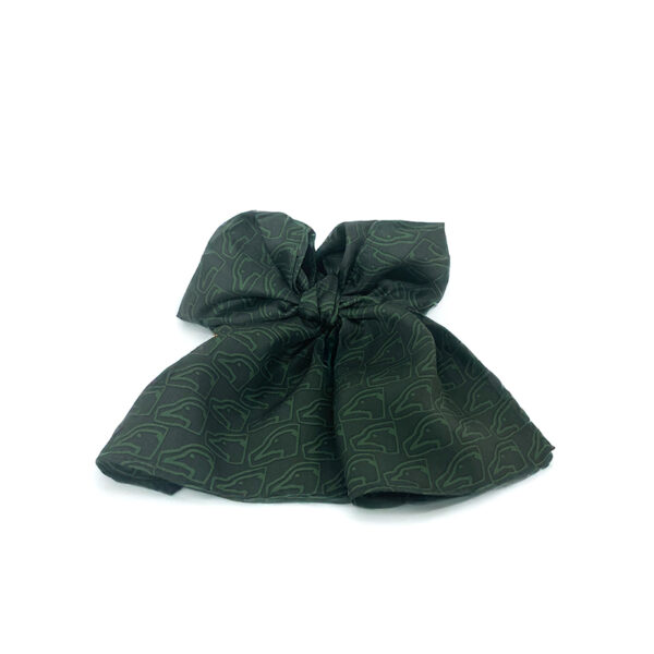 Silk-scarf-bow